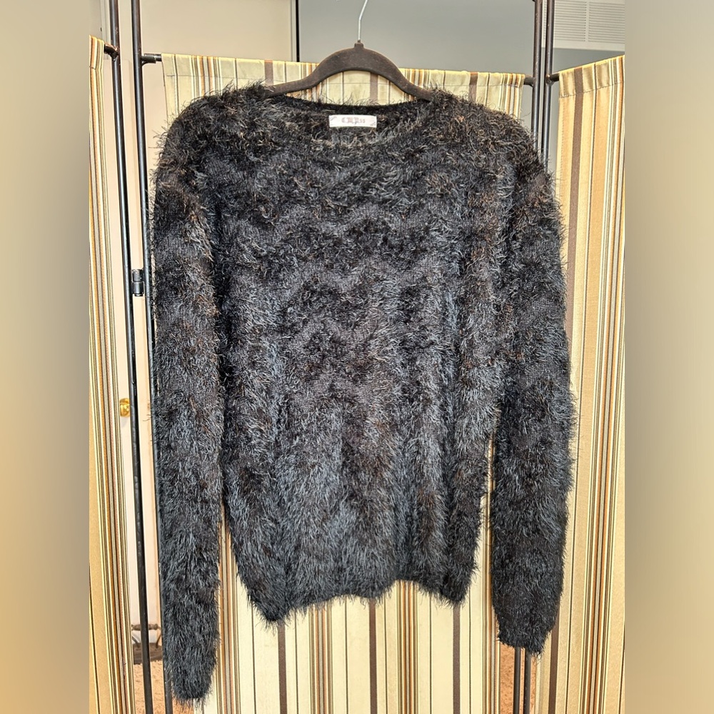 Fuzzy eyelash sweater